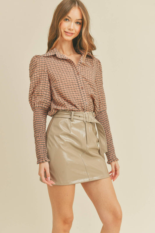 BUTTON DOWN BLOUSE WITH SMOCKED SLEEVES