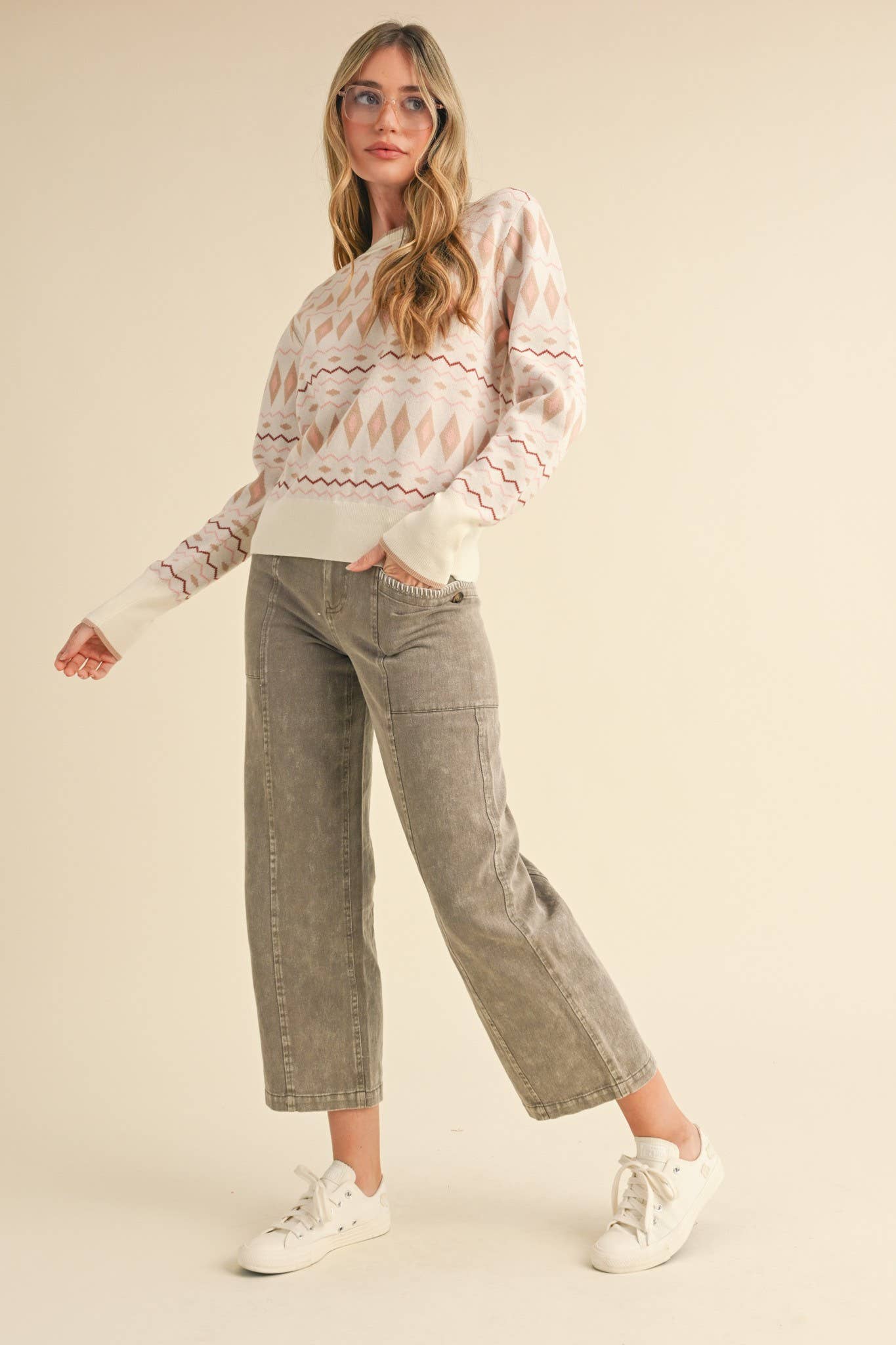 GEOMETRIC KNIT LONG SLEEVE SWEATER