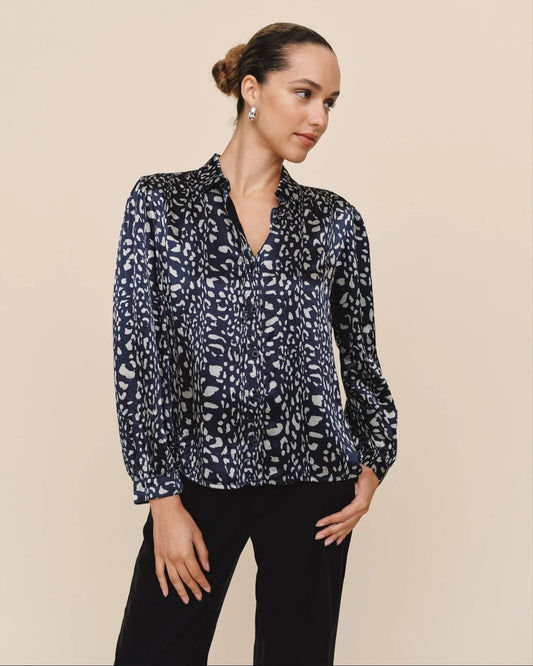 Bella Dahl Shirred Shoulder Button Down