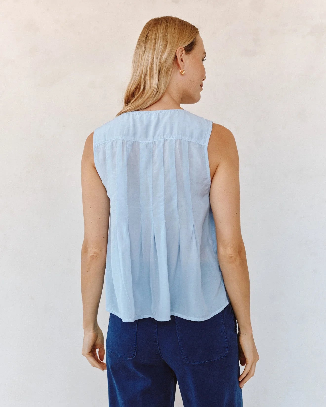 Bella Dahl Sleeveless Pintuck Pullover