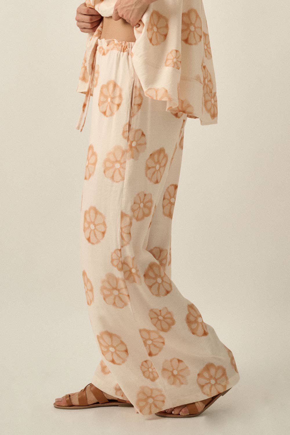 Floral-Print Wide-Leg Drawstring Pocket Pants