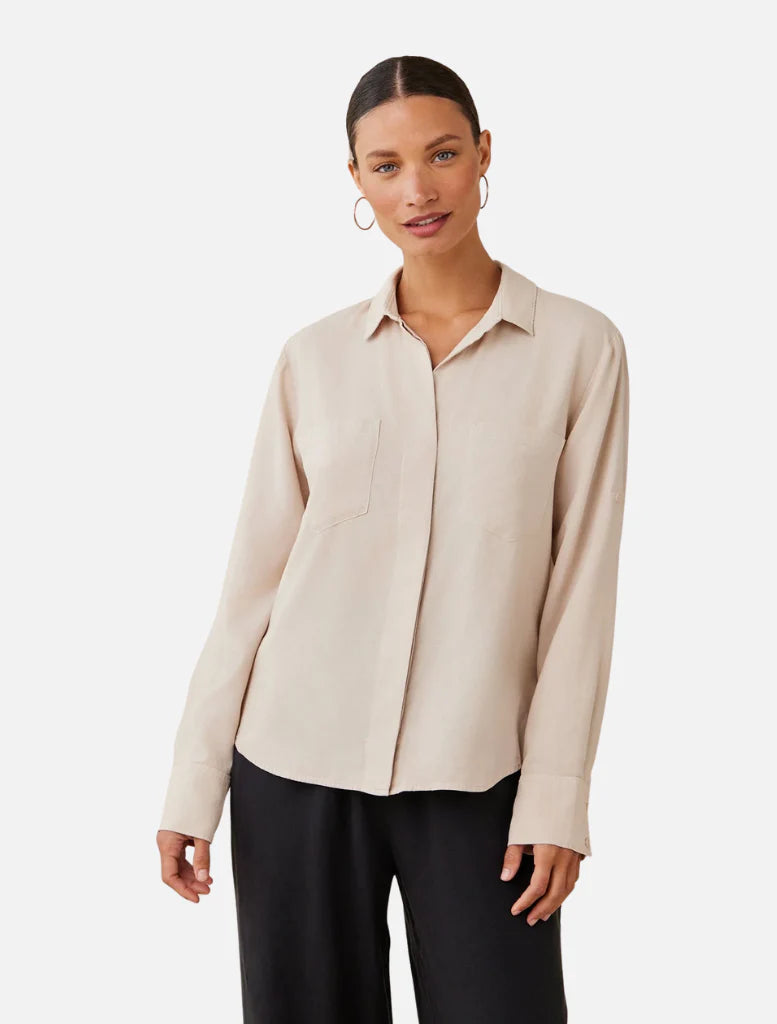 Bella Dahl Split Back Button Down