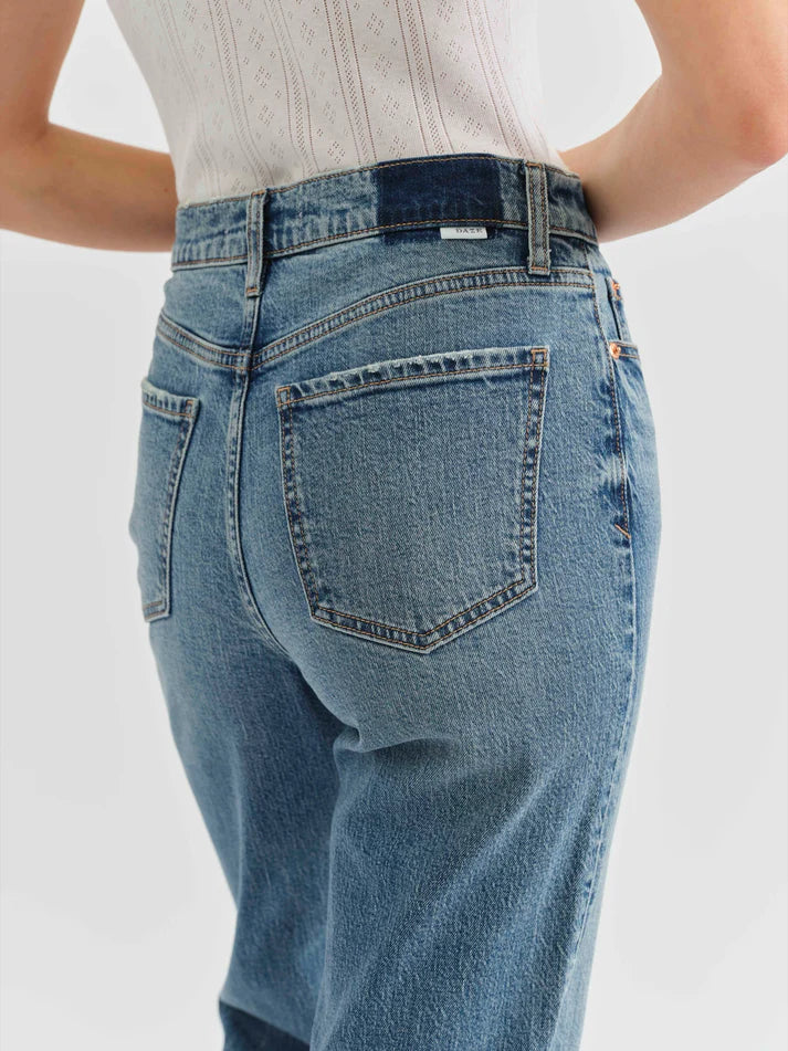 Daze Denim Sundaze High Rise Straight Jeans