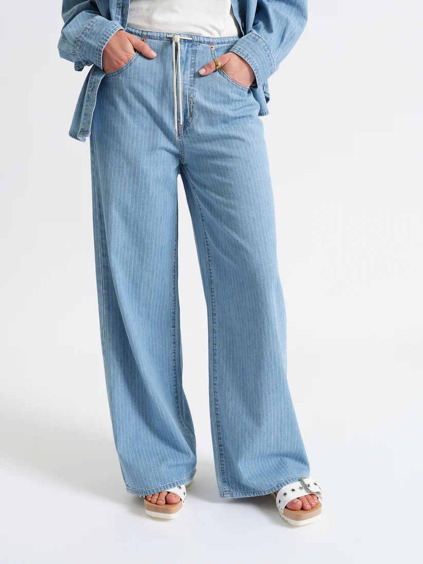 Daze Denim Madison Mid Rise Wide Leg