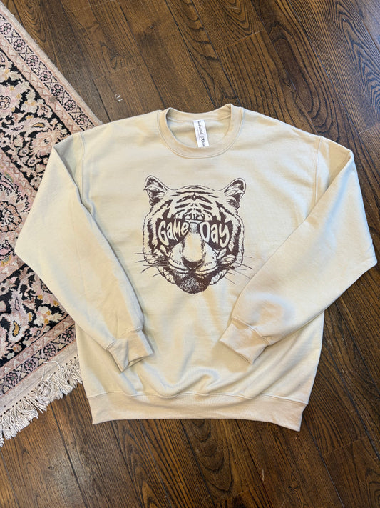 Game Day Vintage Sweatshirt: Sand/Small