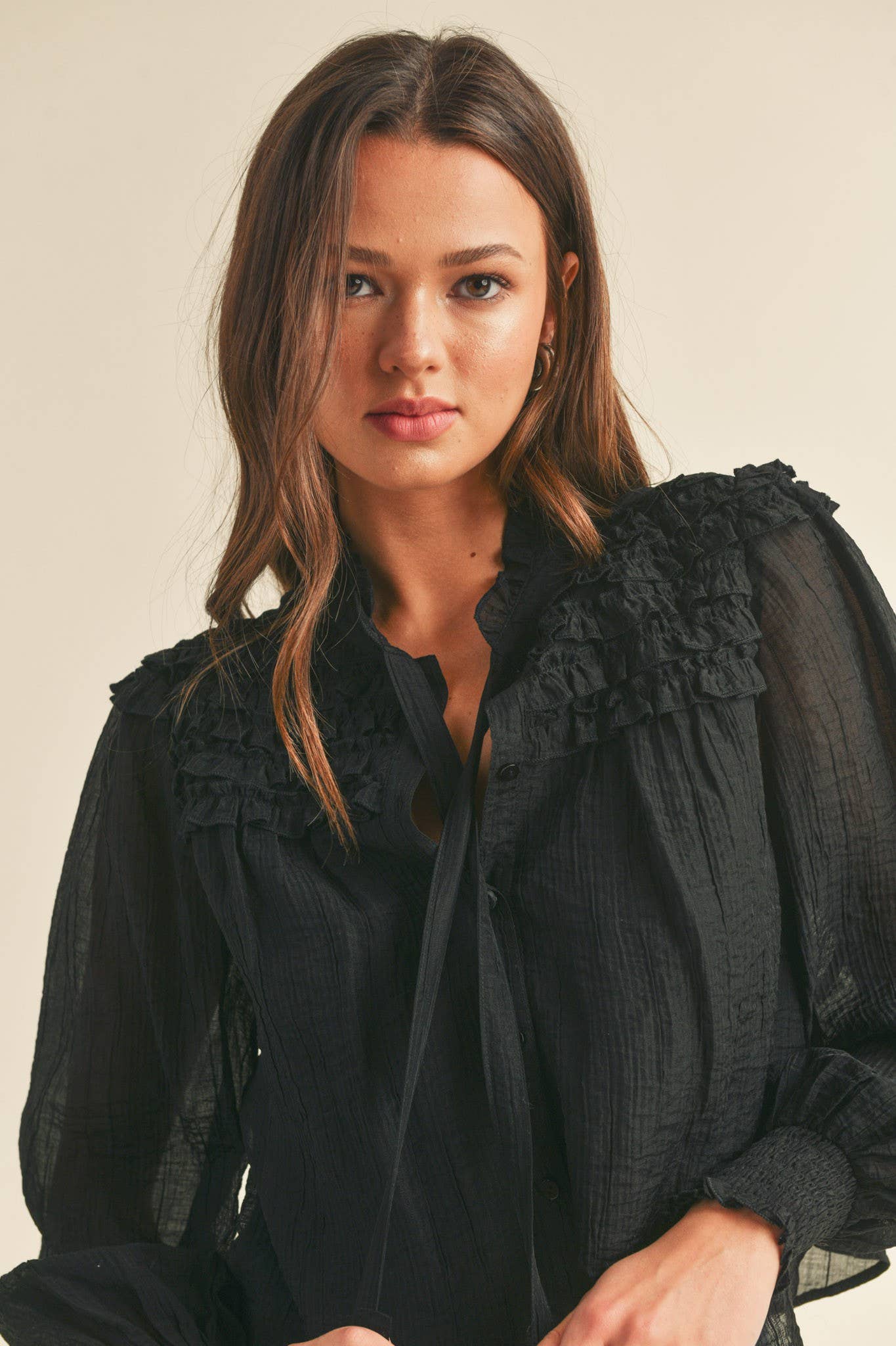 RUFFLE YOKE BALLOON SLEEVE TOP