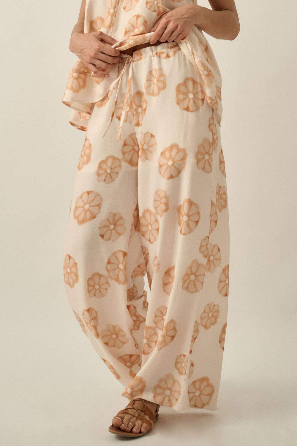 Floral-Print Wide-Leg Drawstring Pocket Pants