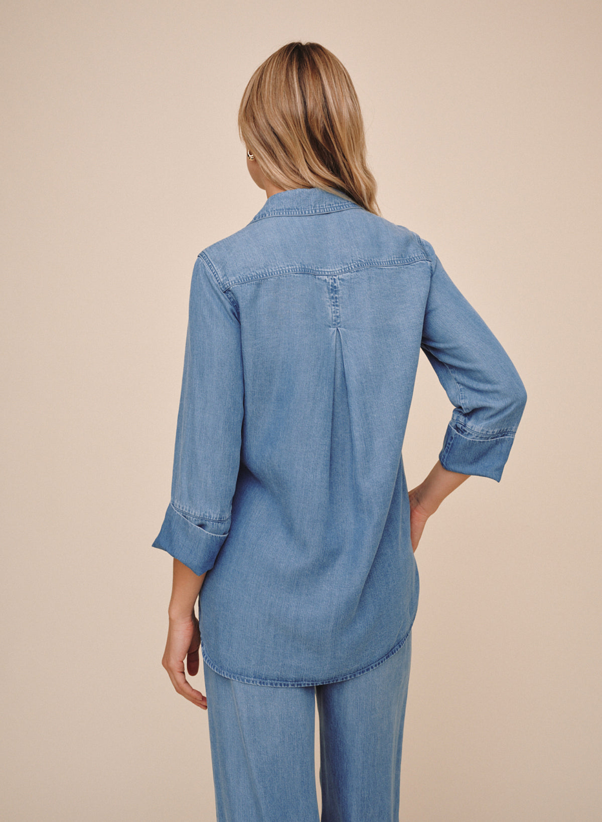 Bella Dahl Denim Shirt Tail Button Down
