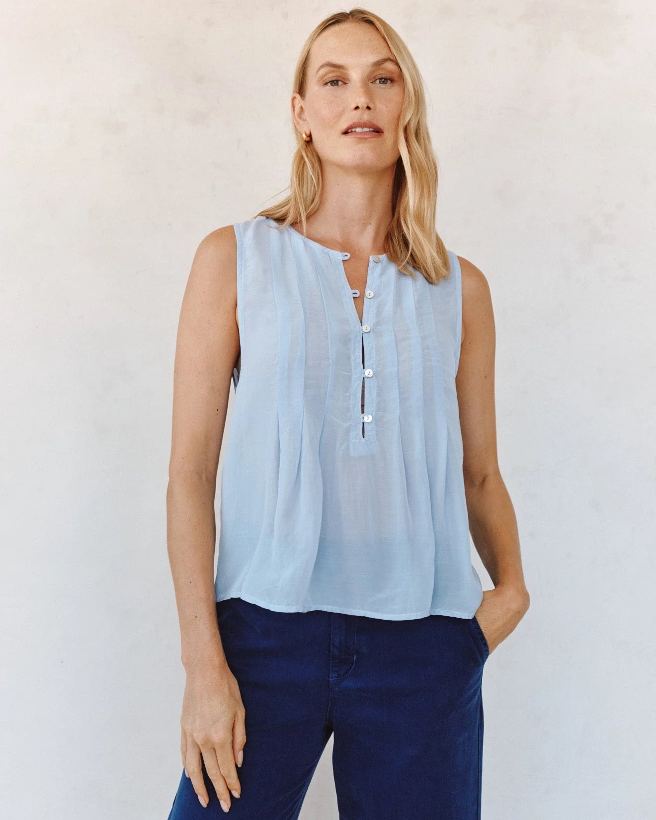 Bella Dahl Sleeveless Pintuck Pullover