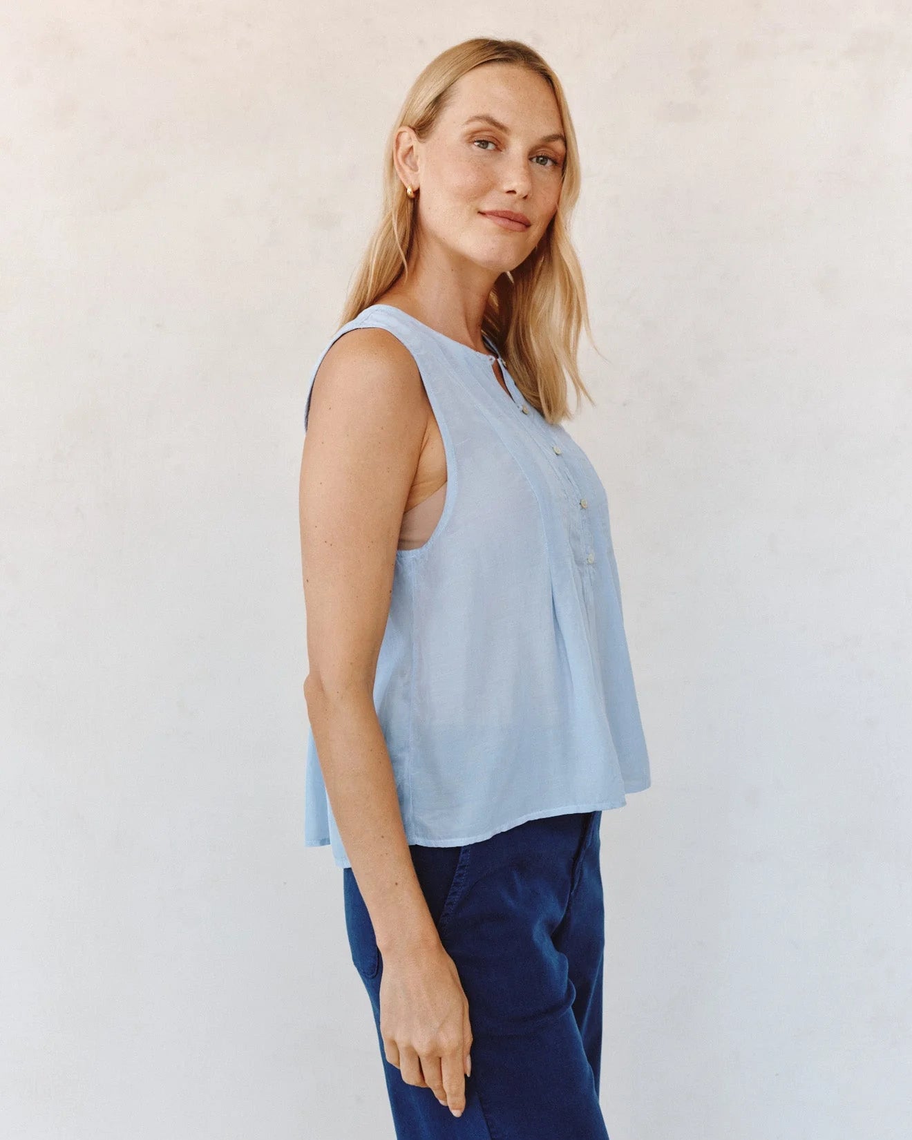 Bella Dahl Sleeveless Pintuck Pullover